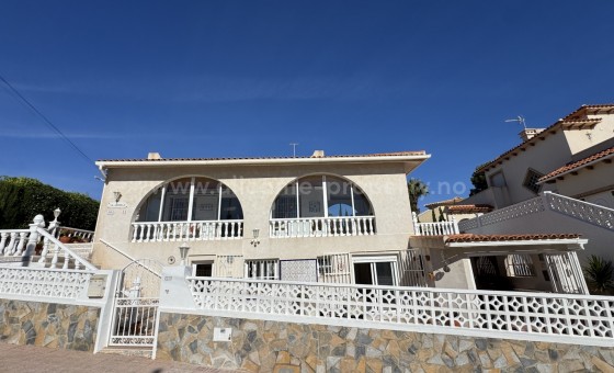 Villa - Reventa - Villamartín - Villamartín