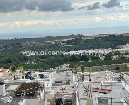 Polop - fra gammel historie til moderne hus og boliger i Polop Hills. Polop er en av de eldste byene med bosetning i Alicante-provinsen. Et område med meget moderne boligbygging med blant annet Polop Hills som et eksklusivt boligområde.