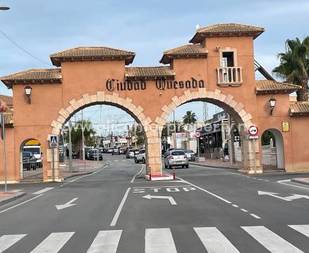 Rojales with Ciudad Quesada is the most popular area in Spain for international residents. Rojales is one of the very few municipalities in all of Spain where there are more foreign residents than Spanish residents.