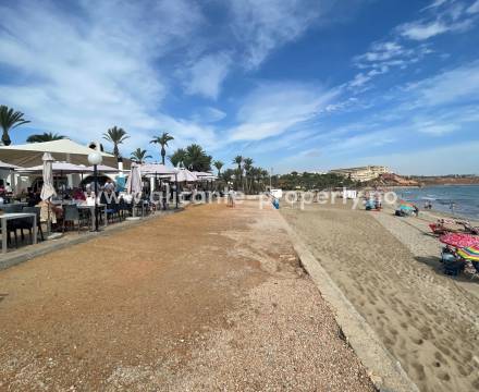 Dehesta Campoamor or Campoamor is centrally located on the Orihuela Costa, and centrally located to the beach, golf, shopping, restaurants. It is only approx. 8 minutes to Zenia Boulevard and approx. 14 min. to Campoamor Golf Course from the beach. Some h